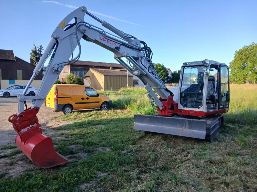 Pelle Takeuchi 290-2