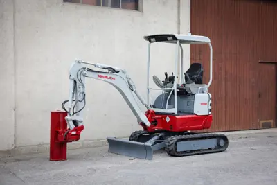 Mini-pelle compacte Takeuchi 1.6t - 3.52.012