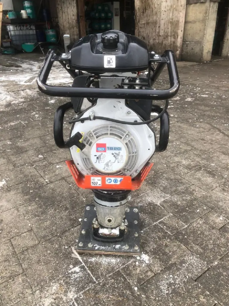 a5bd823c-0392-4dbf-a75e-b37ca1098719-Husqvarna Oliveira.jpg