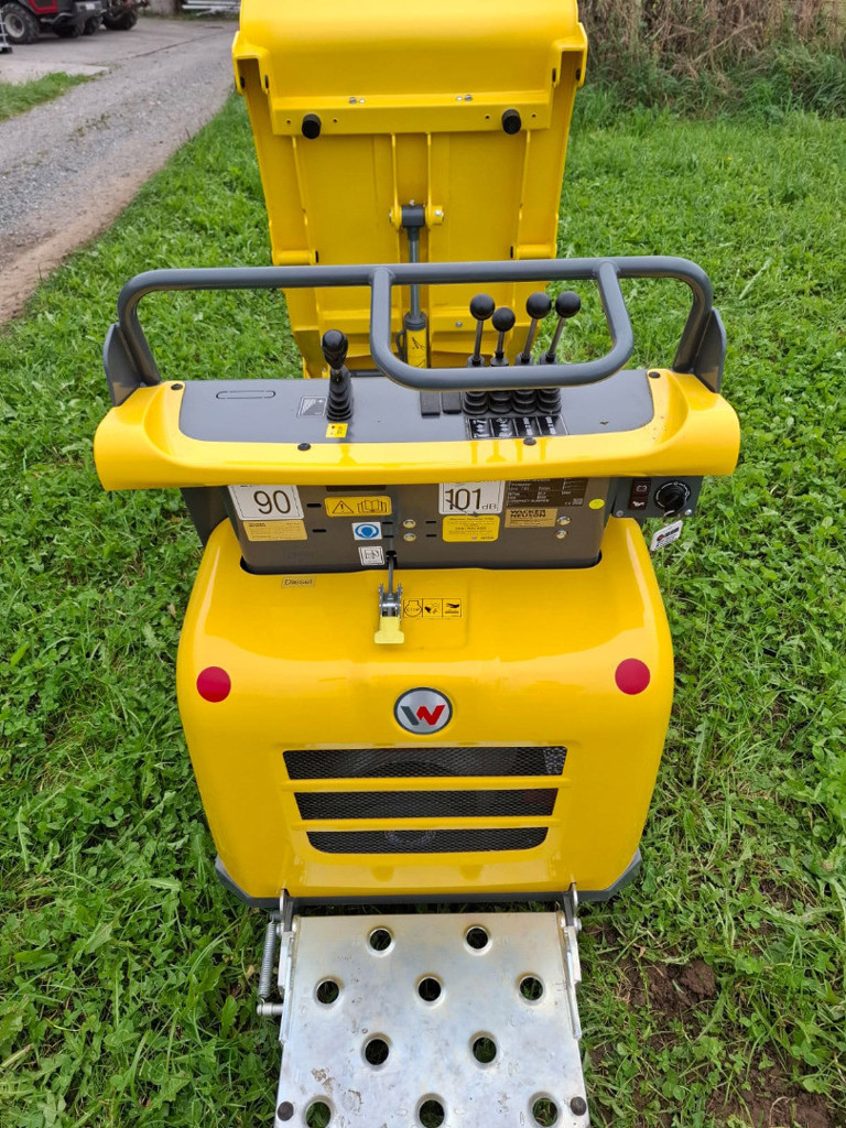 92f0d7d7-0843-4f43-a55b-d066624a4fb8-WhatsApp Image 2025-12-15 at 17.jpg