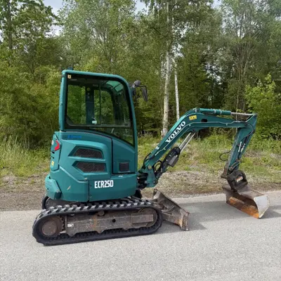 Volvo Bagger 2.5T