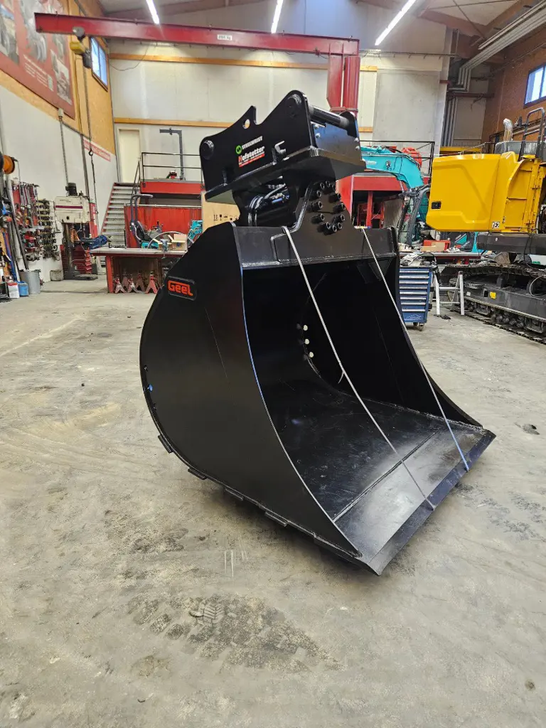 Geel Schwenklöffel mit Tiltantrieb für Bagger 25-30t