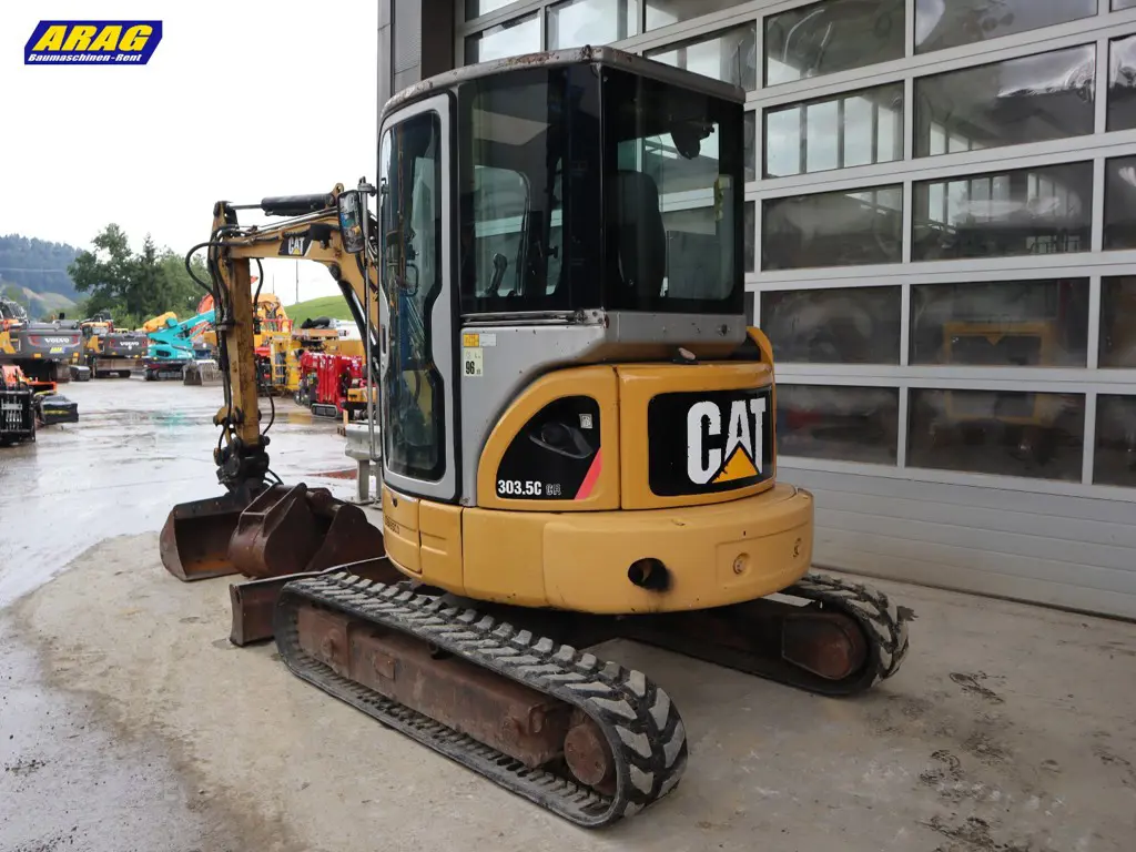 e48cf831-8fd7-4d05-a004-ae72c82cc7ac-Cat 303.5C, 19003715_04.jpg