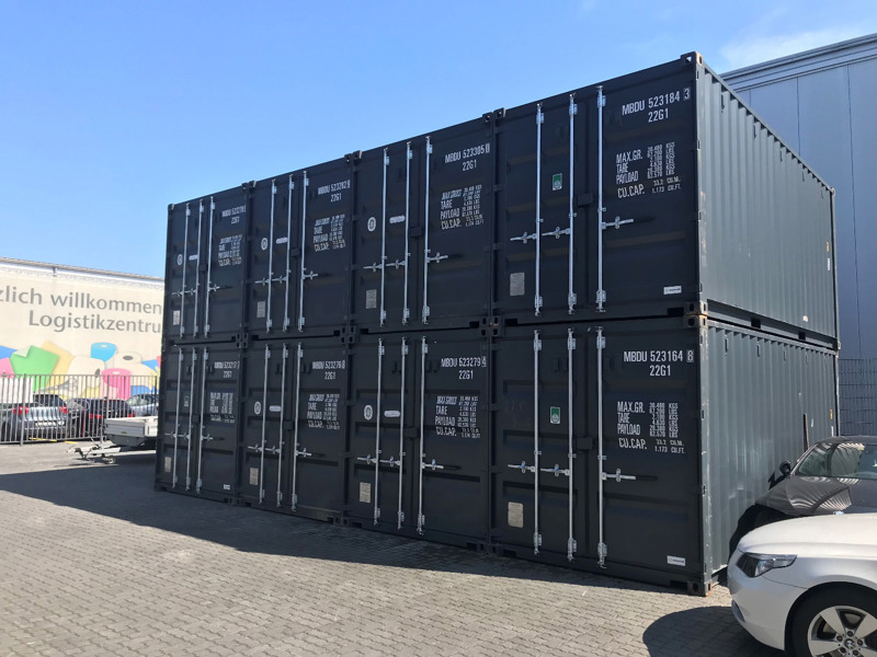 de1901a1-422f-41b4-8c45-6aca972905b3-container 3.jpg