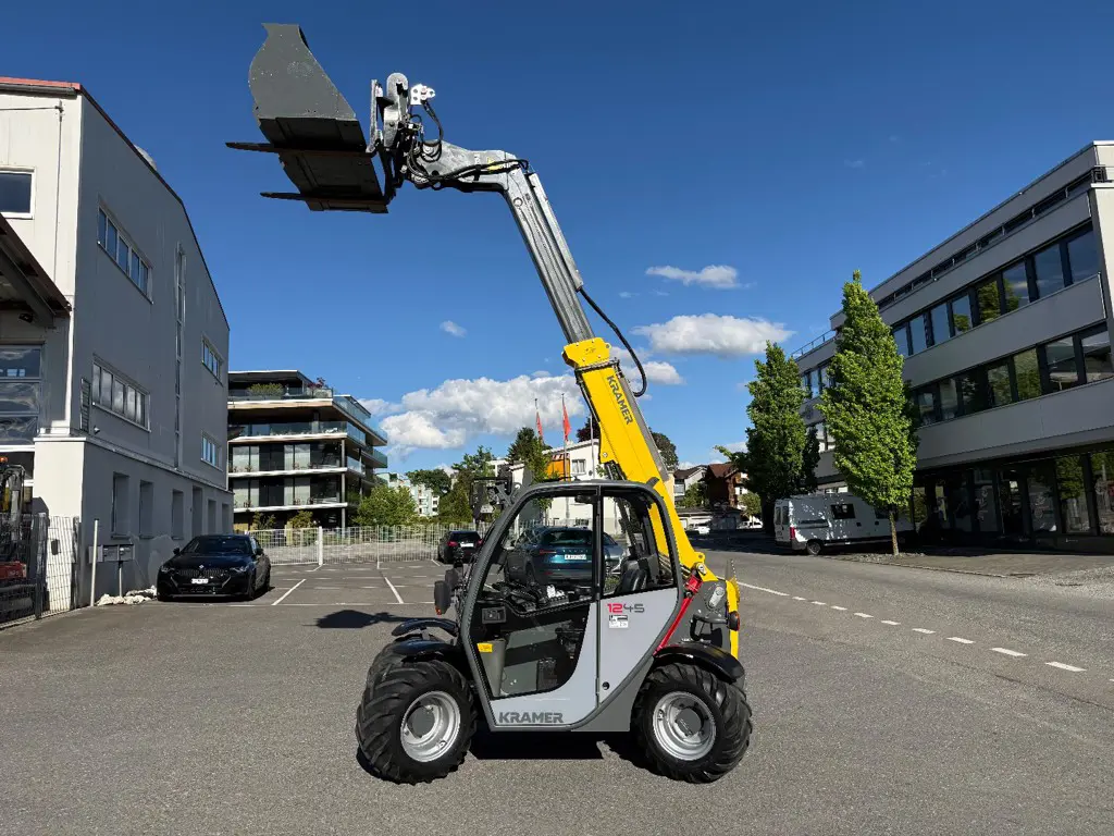 Telelader Teleskoplader Kramer 1245 / Wacker TH412
