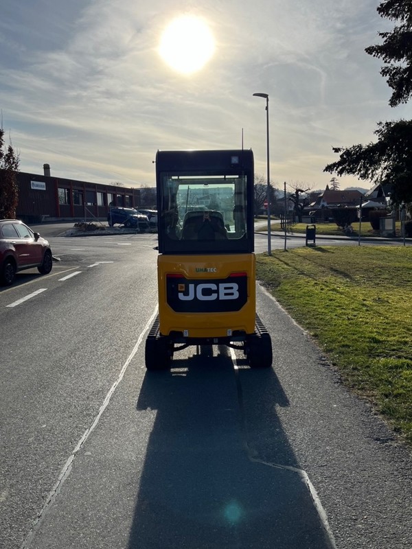 40761f21-4131-4bc9-b64a-7dd2a56d830d-19C-1 5.jpg