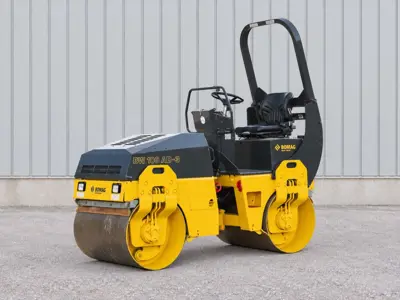 Rouleau tandem Bomag 2.5T - E.03.23