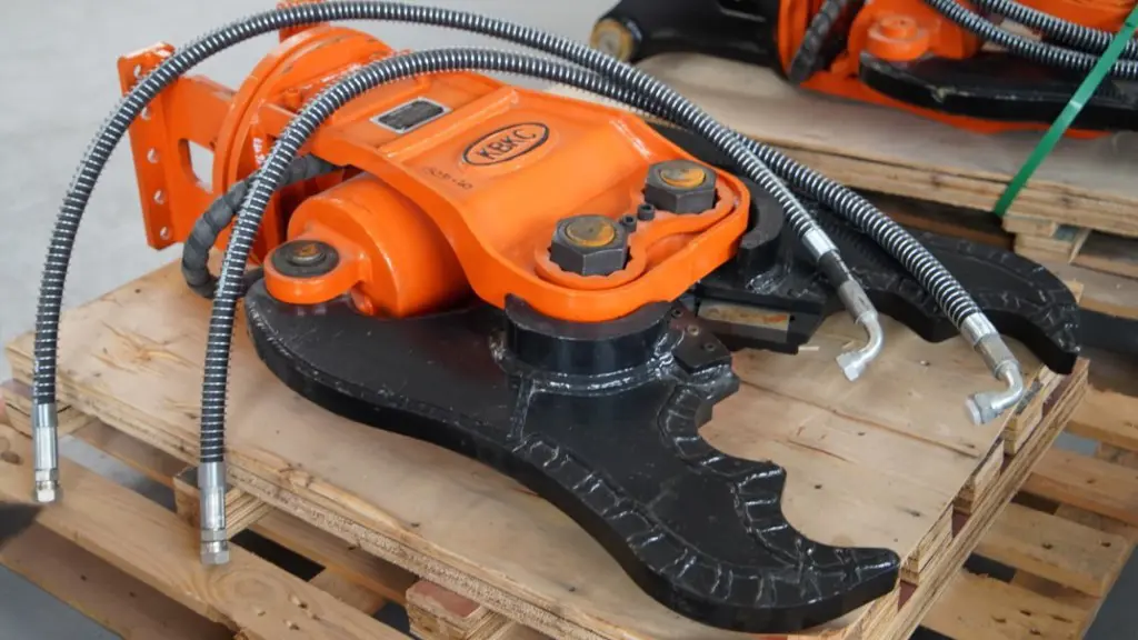 86f5ee20-b41f-489e-b3b9-5cf7c7802b1c-nozyce hydraulicne.jpg