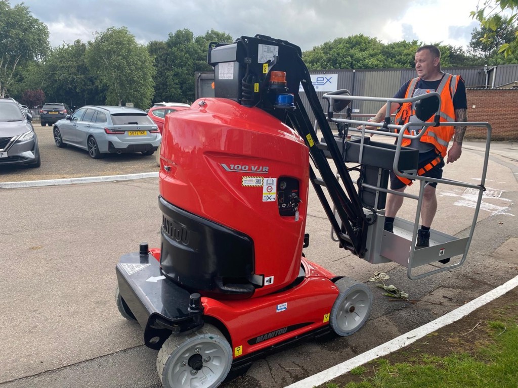 11e751cf-5685-4df7-8089-cb9088738c8d-WhatsApp Bild 2025-10-28 um 18.jpg