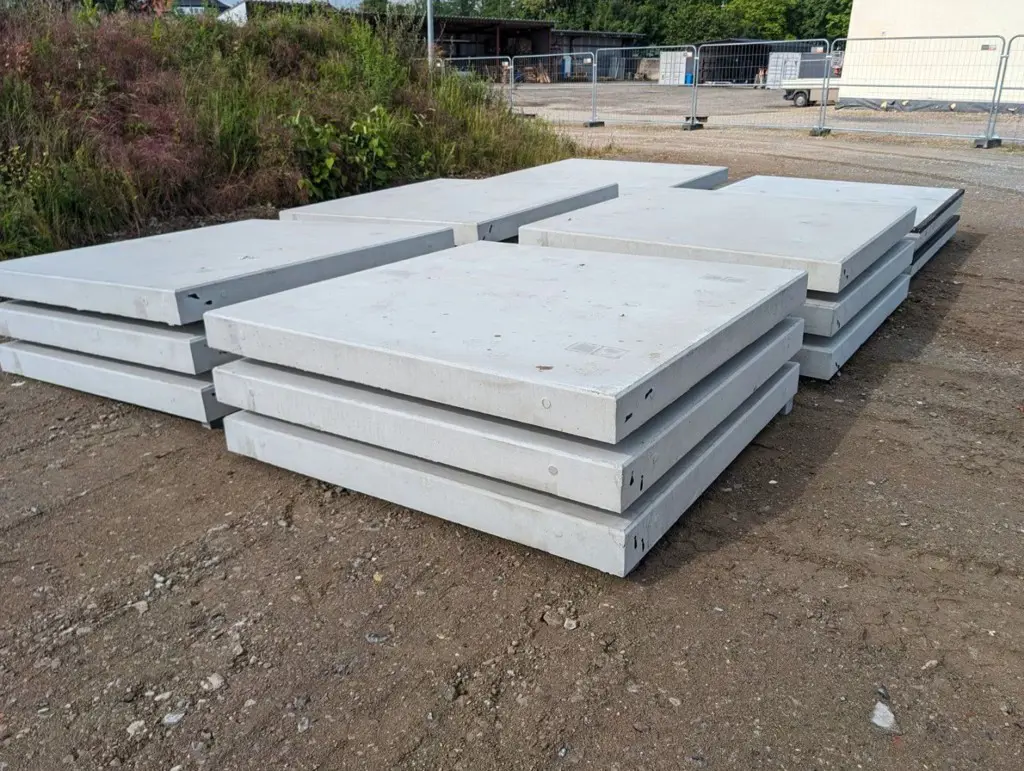 28453436-fe83-4b9a-8e6d-fc7bdb757c8a-5f925319-d8de-4f64-972a-94feb06f758f conv.jpg