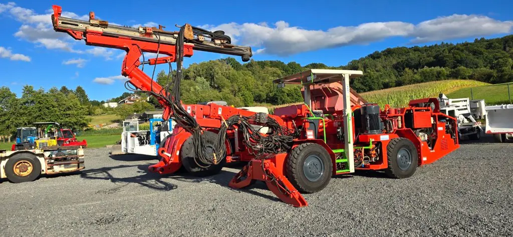 32af4608-3702-4bea-bf19-b2d8437b4fd0-Sandvik Drifter.jpg