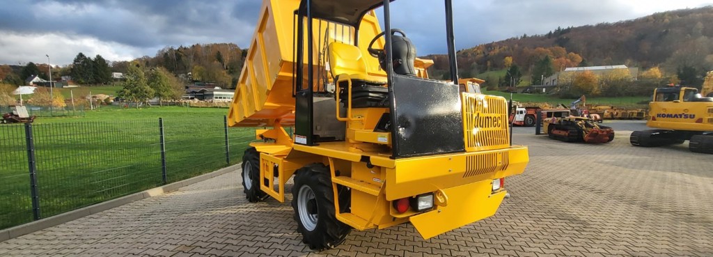 fbfbdc3f-8f91-40e5-94d4-17128012f9cf-20231120_150704 (Mittel).jpg