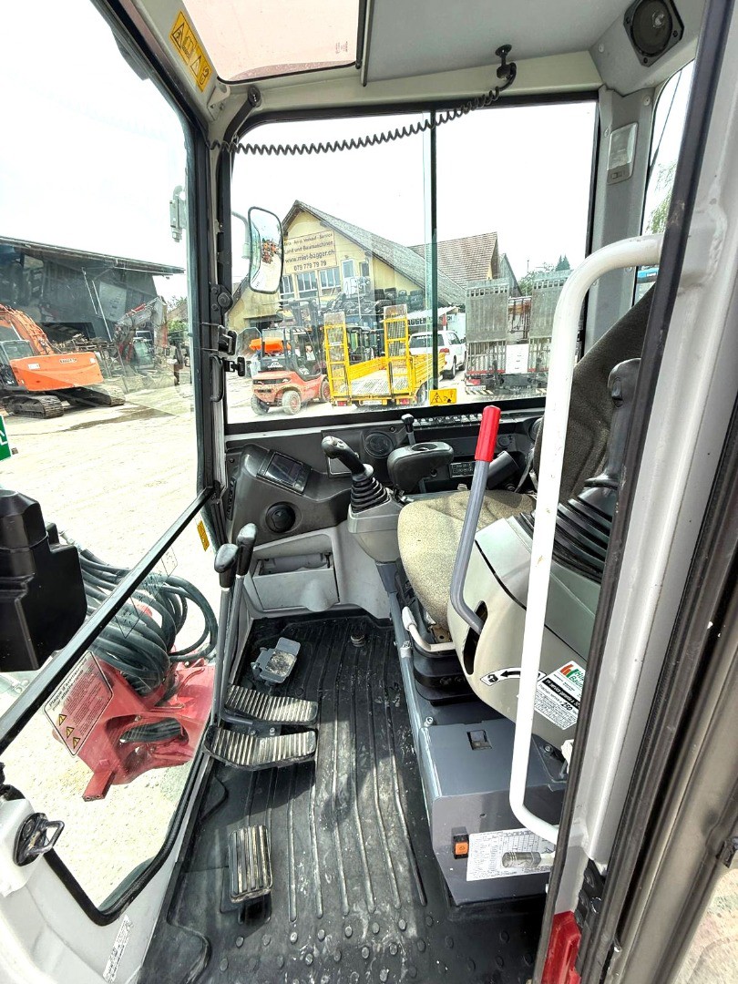 5bdf27a3-c406-4107-8ba3-3fc104a50330-WhatsApp Bild 2025-06-10 um 16.jpg