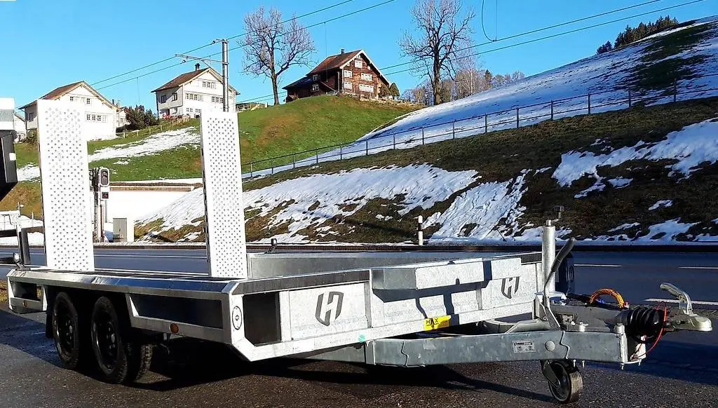 096ad41a-fa6e-4eb4-92af-ee669ed77b72-Baumaschinenanhänger.jpg