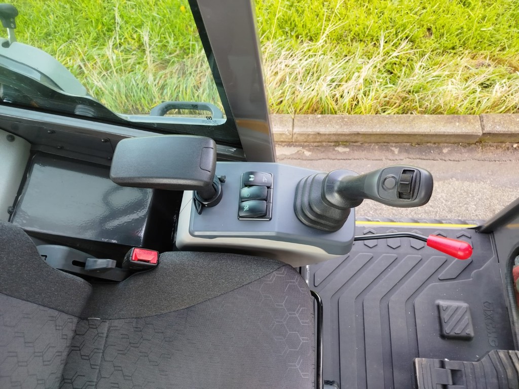 a48fbc9d-2de0-45e7-a641-bbe66ea2bc88-WhatsApp Bild 2025-11-10 um 16.jpg