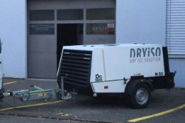 Käser-Bau-Kompressor-Mobilair M80 - inkl. Trockeneisstrahlkomplettanlage - ICE-Tech KG30-Pro - gebraucht