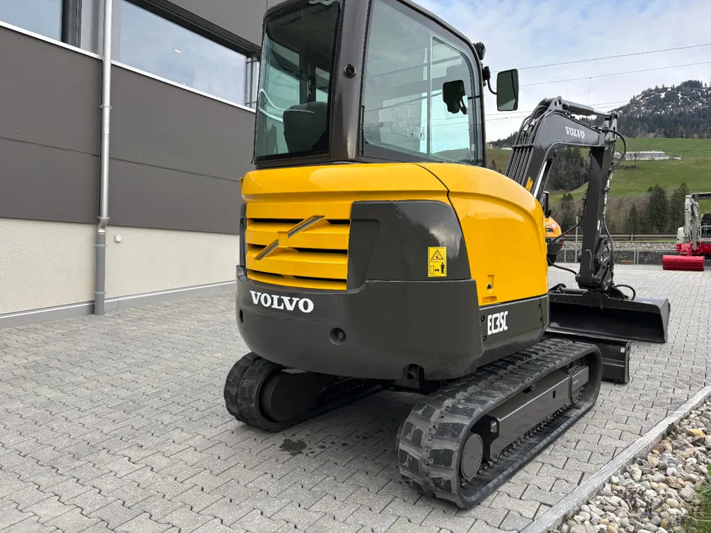 fb07fb9d-628f-402a-a598-d7f8c55d6562-Volvo EC35C (3).jpg