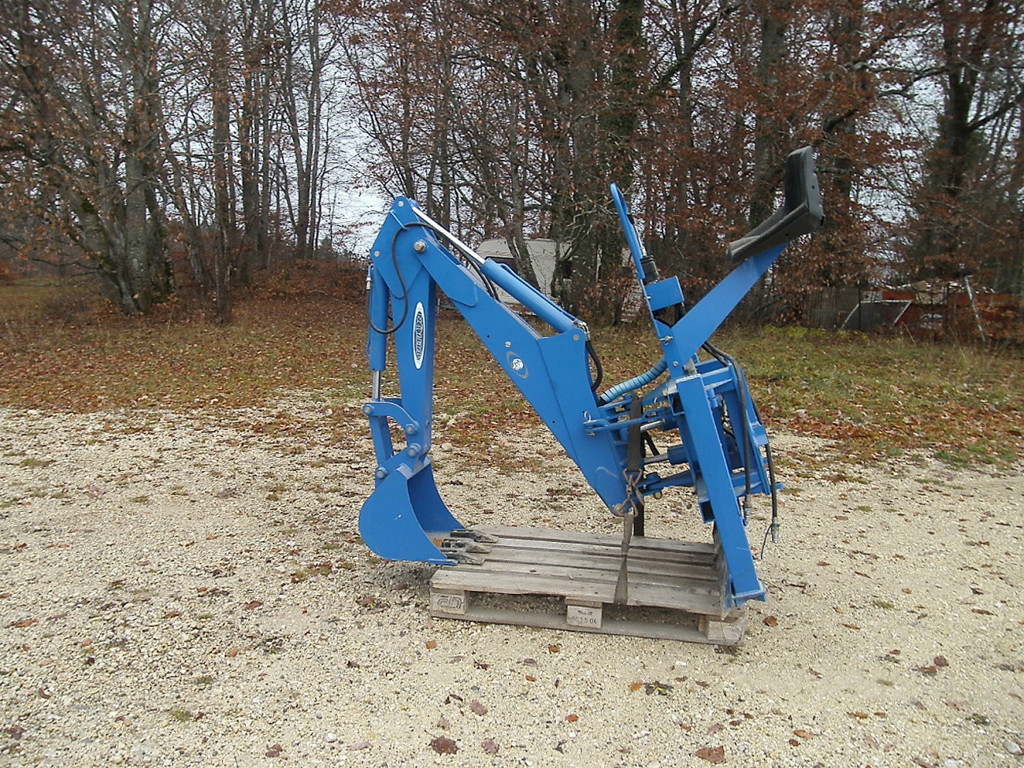 f0c9a2e3-9be4-4559-b837-c6408ba99bc7-Multione retro (3).jpg