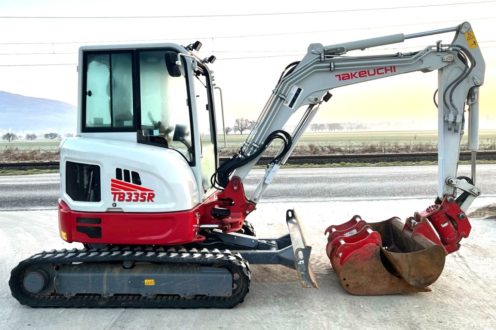 30e2b010-3a14-4425-b182-c68b4a01b442-WhatsApp Bild 2025-03-07 um 07.jpg