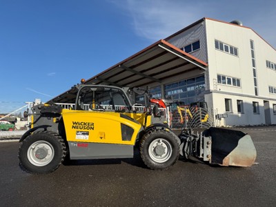 Telelader Wacker Neuson TH522 mit viel Zubehör