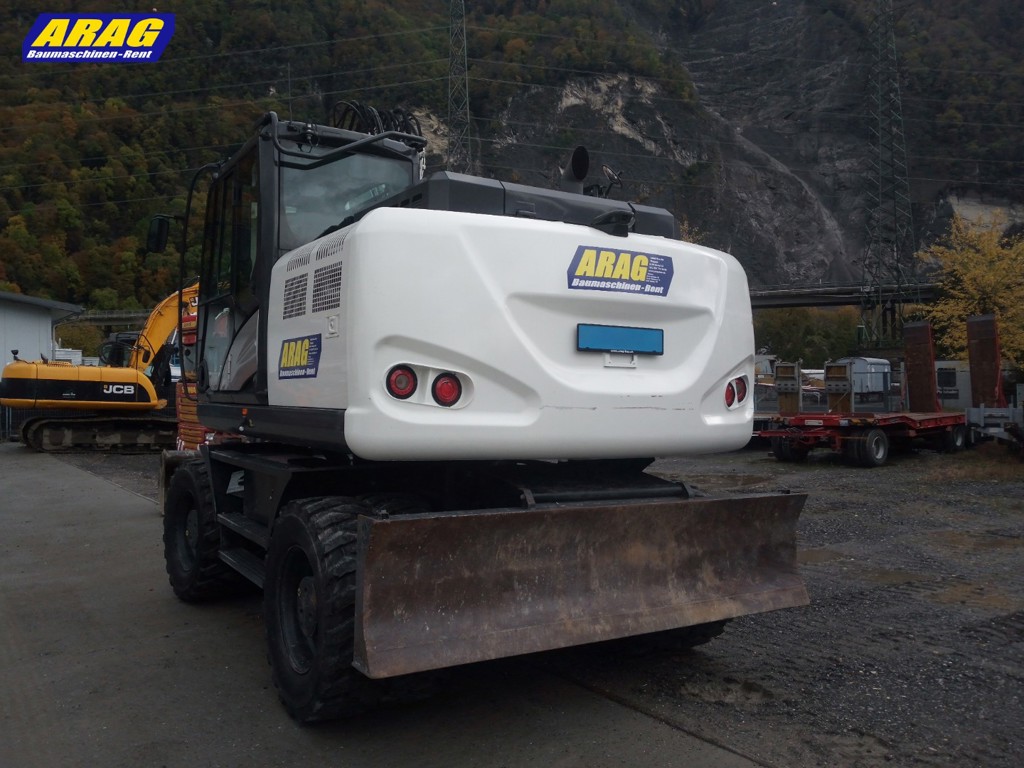 3fa8d449-3bc1-449c-a2fd-a47c622629b0-hitachi ZX140_0000003340_03.jpg