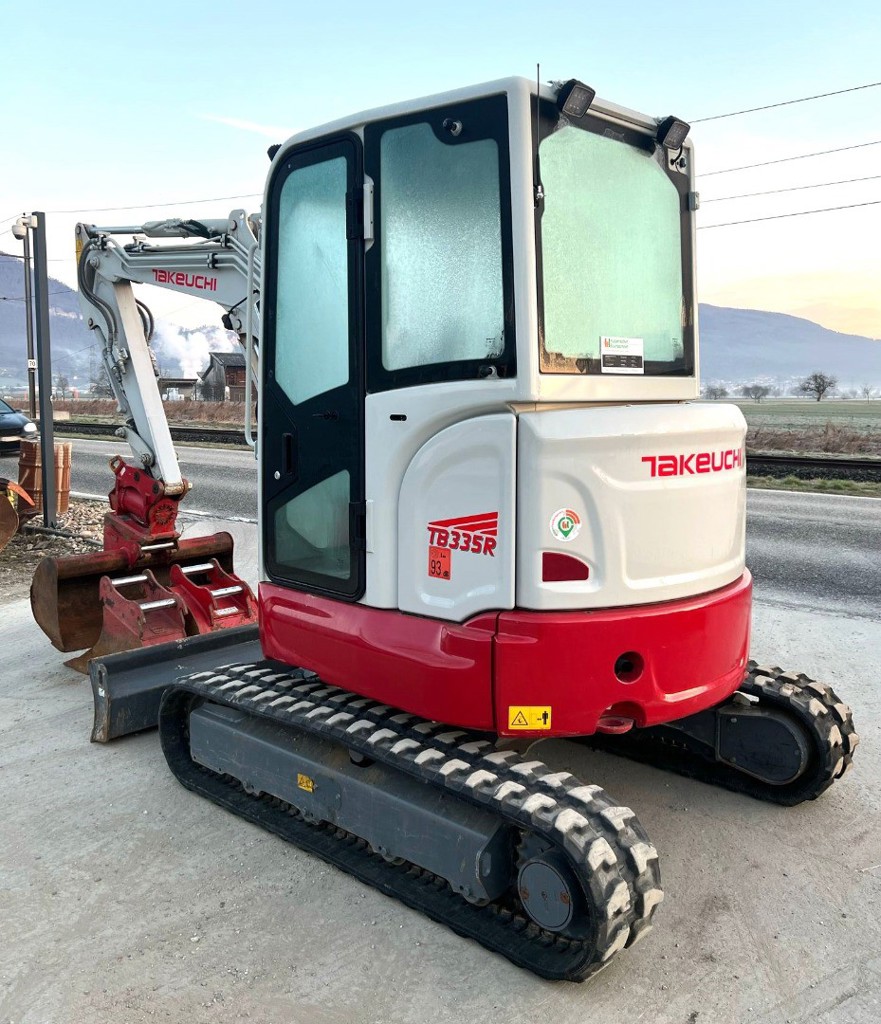 f3968a2e-1fa7-4de4-99e8-ea4d1b743dc0-WhatsApp Bild 2025-03-07 um 07.jpg