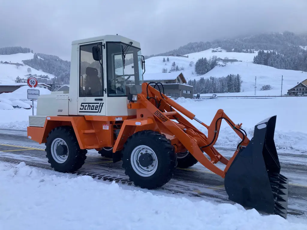 7c392a95-f404-4d3f-a937-ea9aa8bb55cf-Schaeff SKL 831A Pneulader (4).jpg