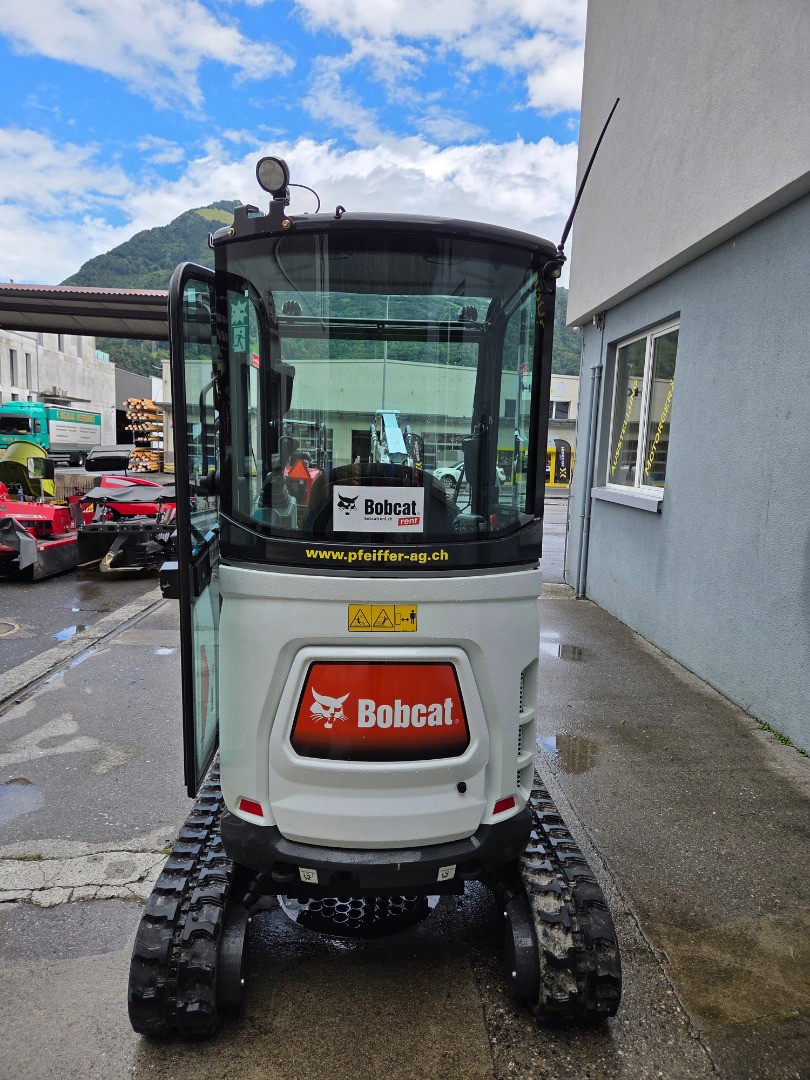 7672eda1-bd29-4358-bd7f-aa26fa5c4860-E20z B5HV11478(11).jpg