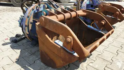 Komatsu Schwellengreifer für Zwei-Wege-Bagger