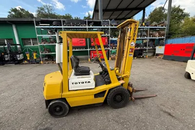 TOYOTA Gabelstapler 42-3FG25
