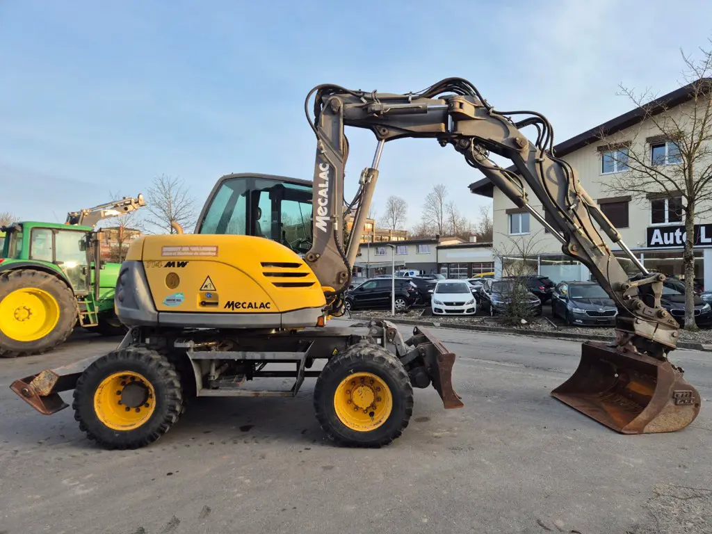 Pneubagger Mecalac 714 MW