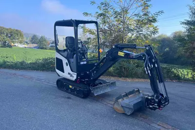 YANMAR Bagger SV19