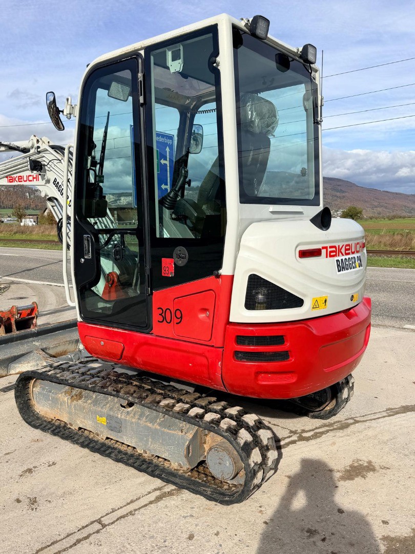 75a1cc78-831f-4f4b-8b1c-ebc0f7e394c4-WhatsApp Bild 2025-10-28 um 15.jpg