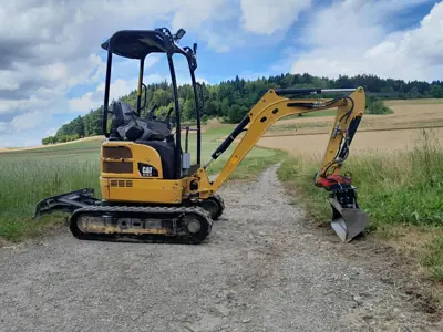 Cat 1.7t Bagger Jg.2014