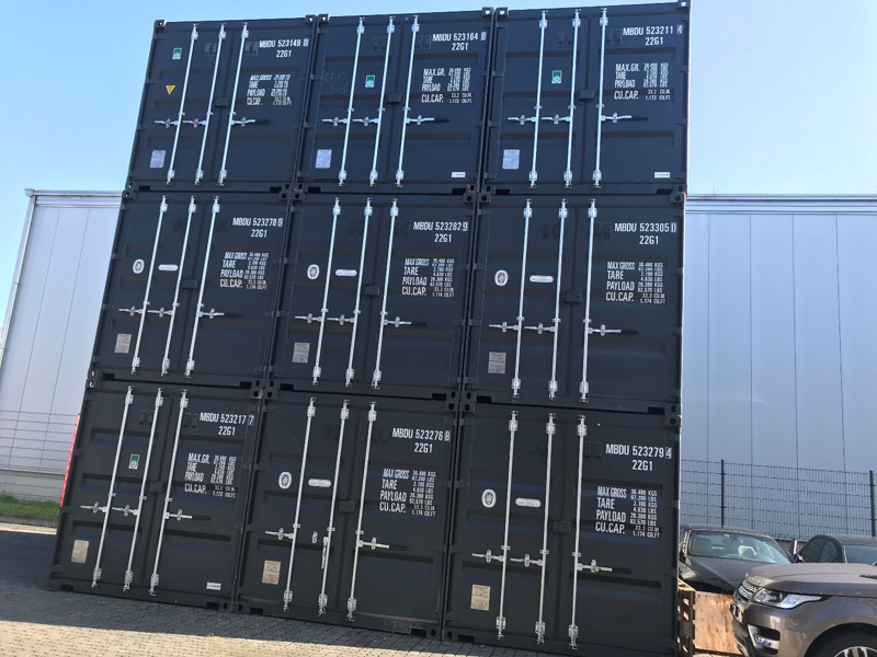 67836af5-e24c-47fc-8dd0-26faca6e6f11-container 4.jpg