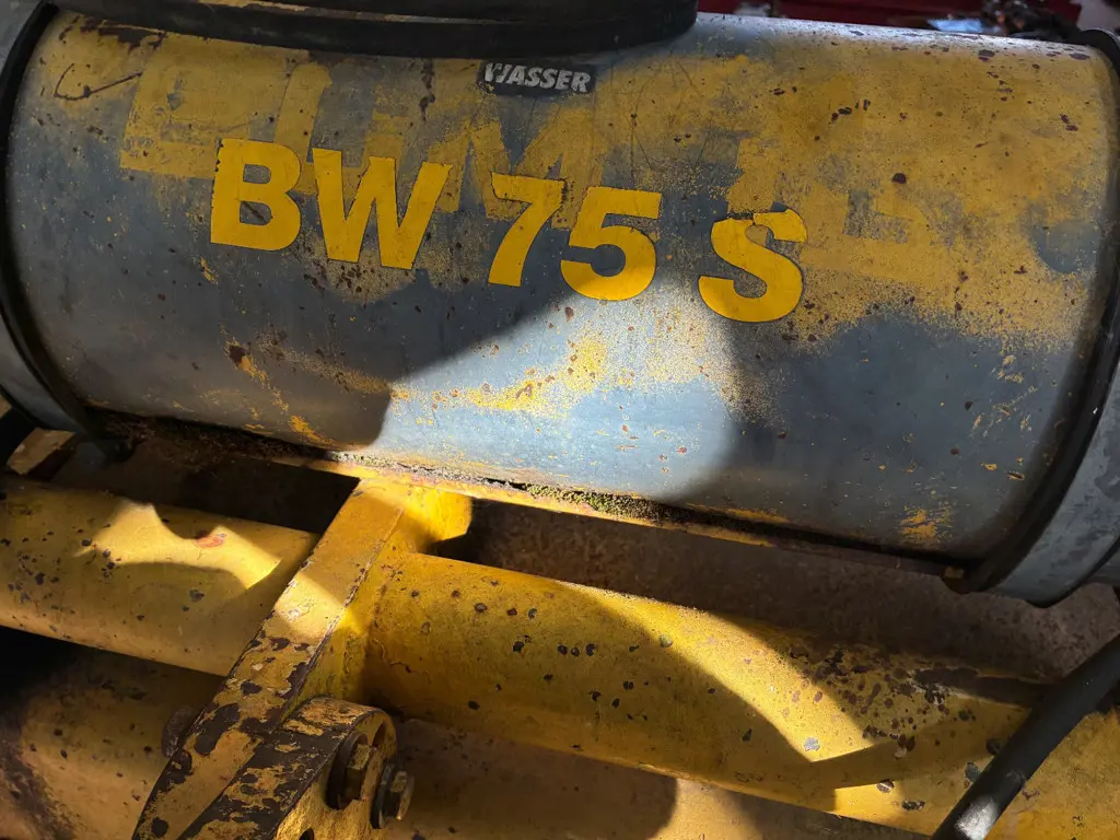 78bb3f31-aa37-4b56-b2af-b7e6a30185fc-Bomag 3.jpg