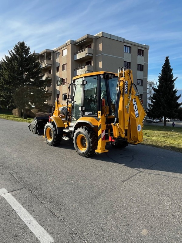 00b8cc0d-2ac0-4763-ae9e-226211792dd3-3CX 4.jpg