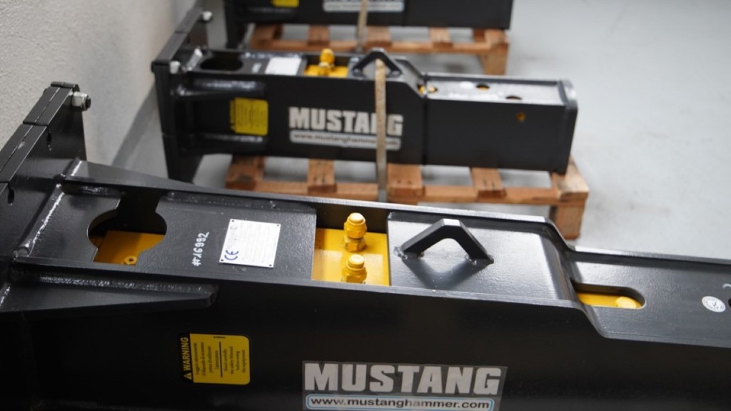 3945914c-c752-46b2-8622-cf3797f2873e-Diverse nue Hämmer.jpg