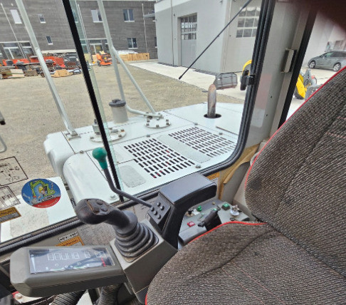 0c55527b-366c-4225-aaef-83ecb6fa4896-