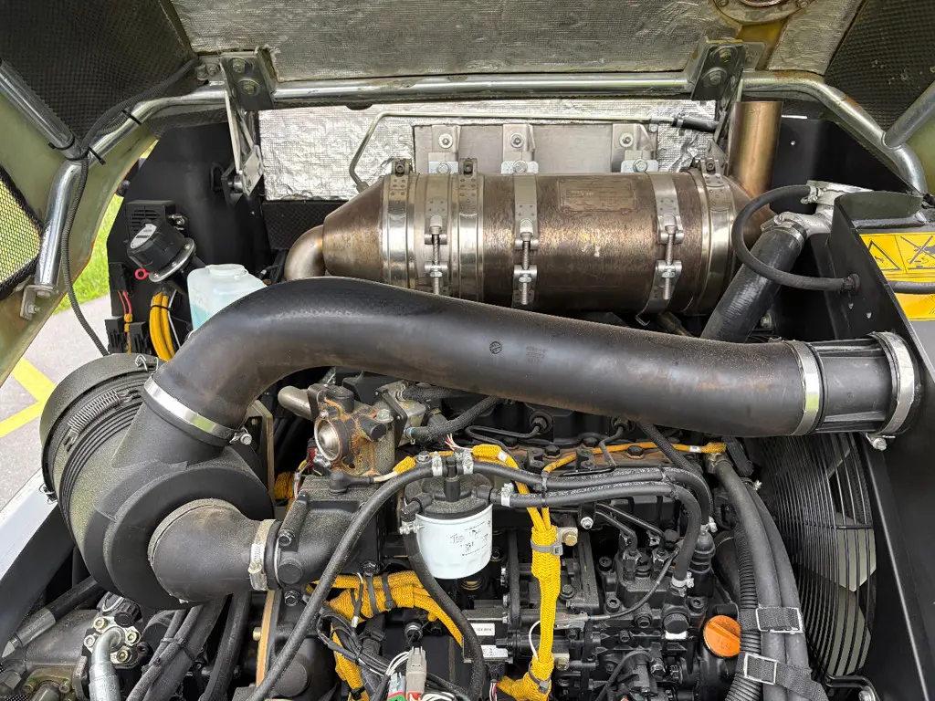 23324013-7c62-49f4-9d4b-9dca8eeae3da-Liebherr L508C Pneulader (6).jpg