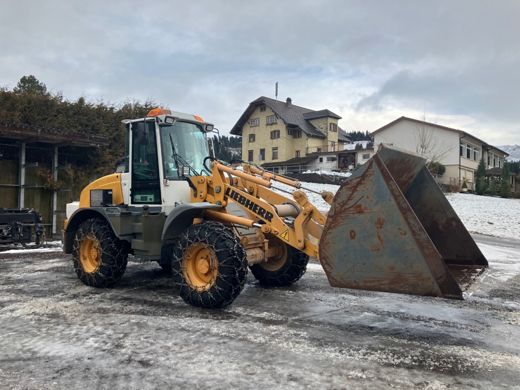 c6ca166b-7769-4ac3-ab77-00c4dc51a631-Liebherr 514 5.jpg