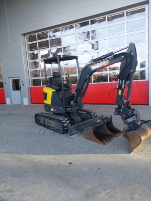 Menzi Muck Raupenbagger 25sa