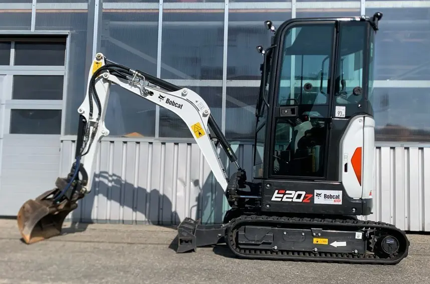 5a30a6ae-e968-431e-802c-95607e204408-leiserag - bobcat e20z - M014563 1.jpg