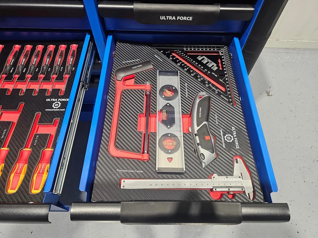 9f721772-7819-40b1-9fb5-0ba4783a2aa5-24 conv.jpg