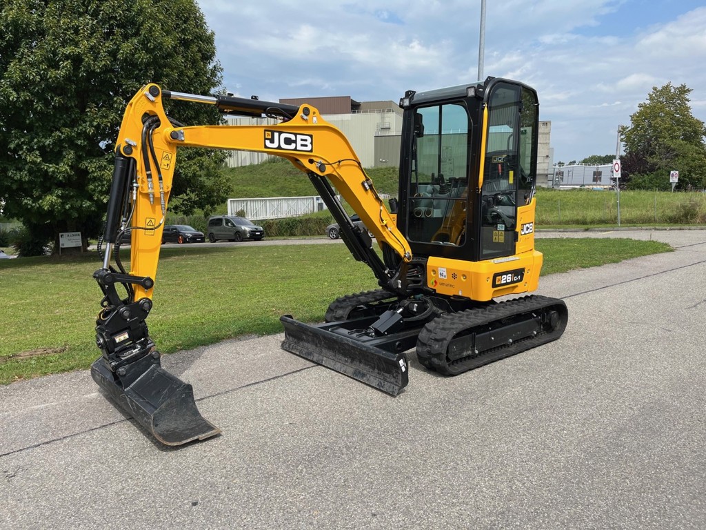 6fe93926-3238-4528-908d-68da79d4a536-26C-1 8.jpg