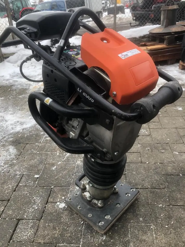 Pilonneuse Husqvarna