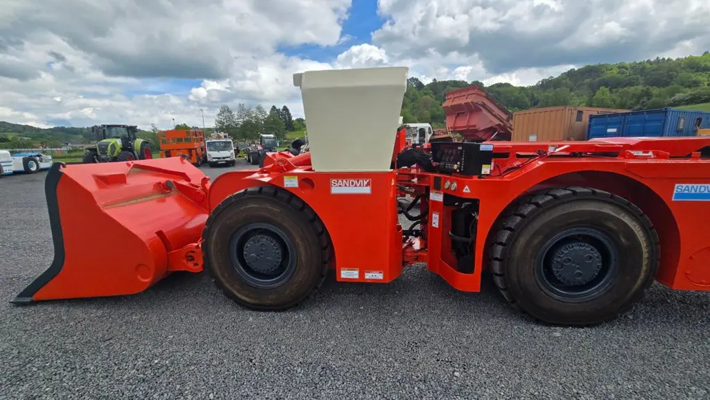 Tunnellader Sandvik LH203