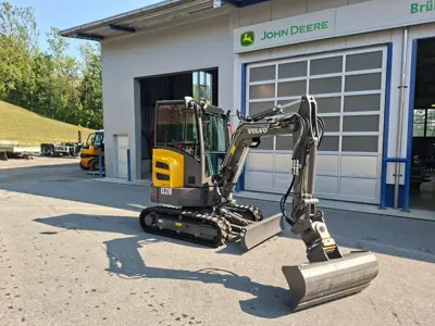 Volvo Kompaktbagger EC27 D