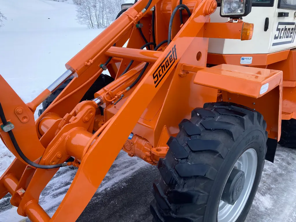 77b73f10-8fd1-47e1-ada1-45c7a409266f-Schaeff SKL 831A Pneulader (5).jpg