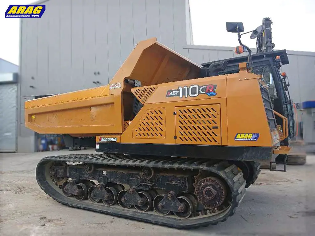 97acc579-2e20-4817-a634-0d09591a6bc5-morooka MST110_0000003562_02.jpg
